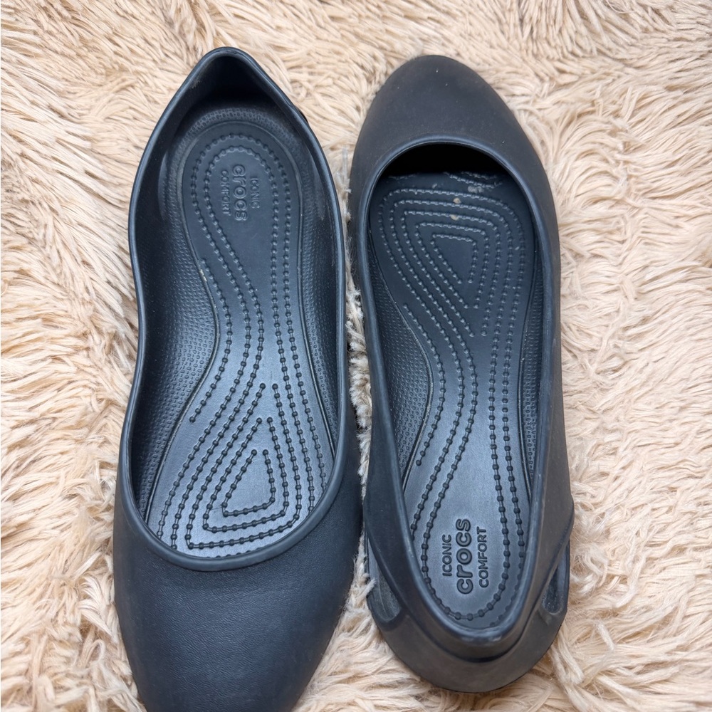 CROCS Women's Black Comfort Flats